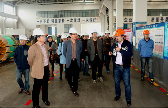 2015年11月21日，市光華高中黨員、教師來上上電纜參觀